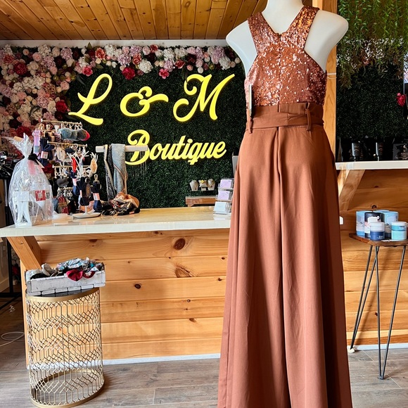 Formal Wide Leg Jumpsuit with POCKETS - Picture 8 of 11